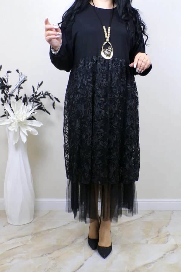 ROCHIE DELIA