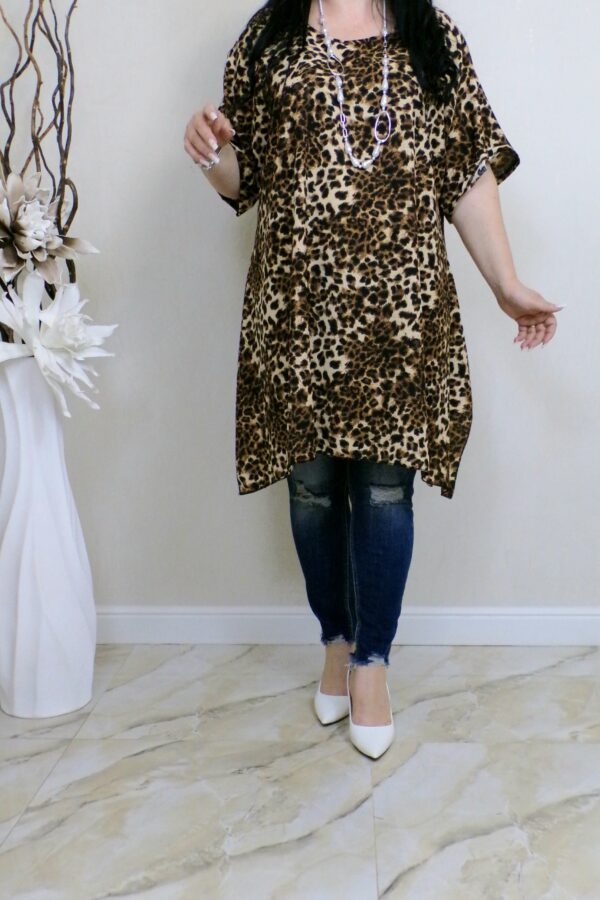 TRICOU DALIA