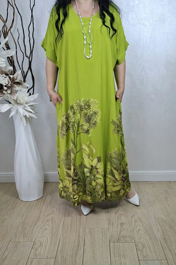 ROCHIE DELIA